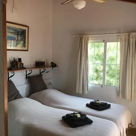 Buena Idea - Adults Only 4*